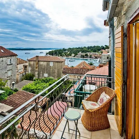 Sunce * Hvar Town